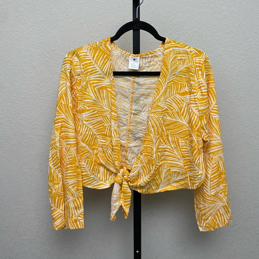 Shade & Shore Yellow Leaf-Print Tie-Front Blouse